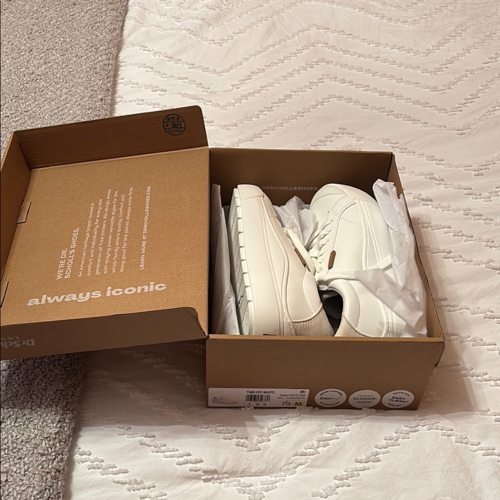 Dr. Scholl’s White Sneakers